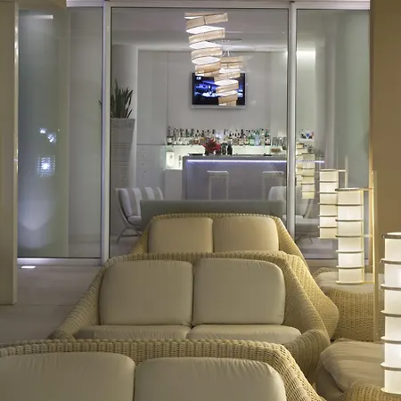 Versilia Lido | Esperienze Szálloda 4*